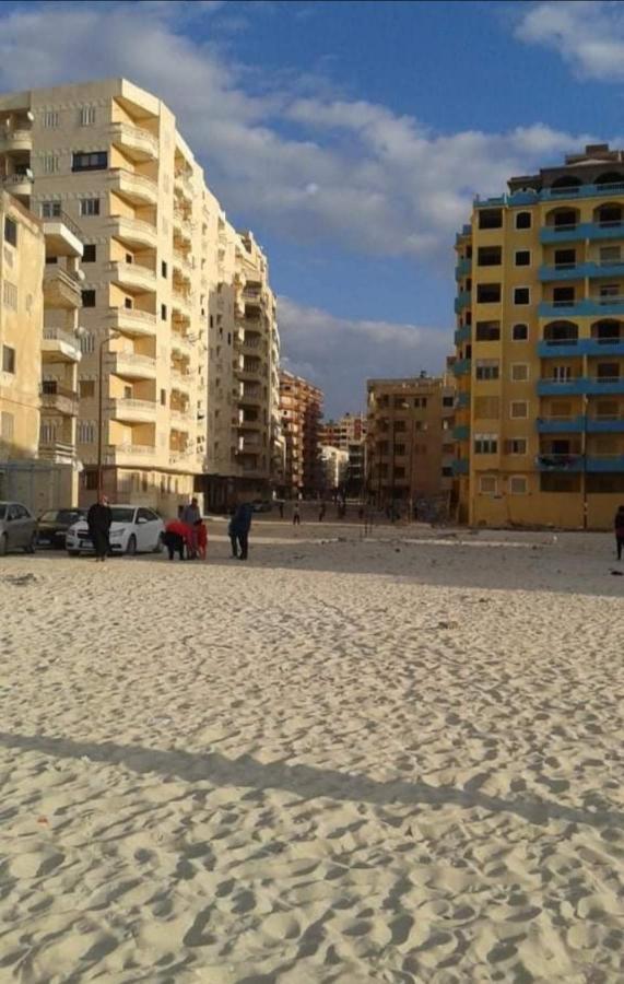 شقة مميزة فى الهانوفيل الاسكندرية ترى البحر جانبى 
